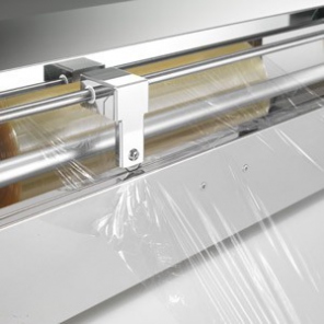 Folienverpackungs- und -abschneidemaschine