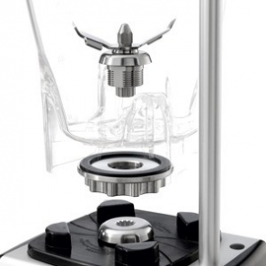 Mixer mit Schallschutzhaube