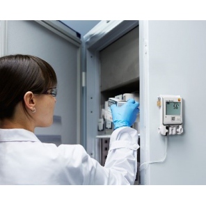 Testo Saveris 2 - T2 - WiFi-Datenlogger mit Display und 2 Anschlüssen für Temperaturfühler